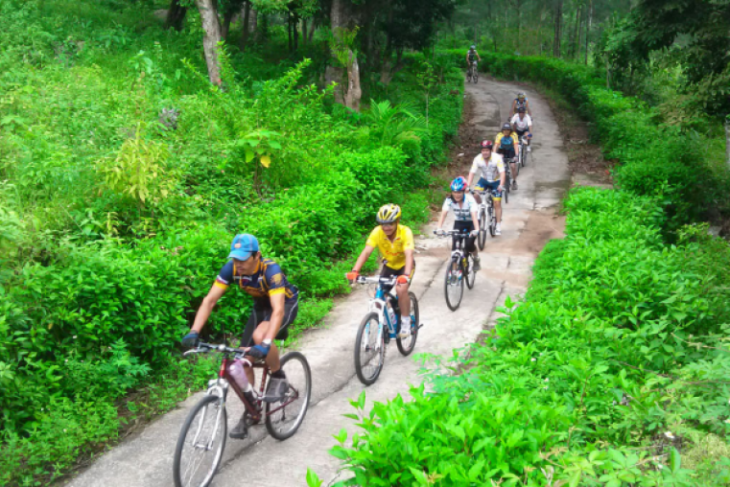 Explore Ba Vi Jungle All Day On A Bicycle
