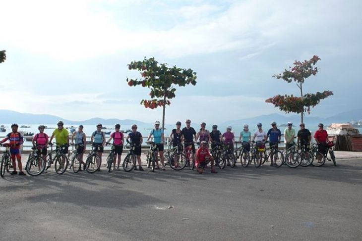 10 Days Befriend The Ocean With Vietnam Central Coast Cycling Tour 