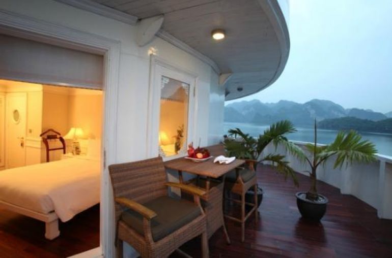 Long Quan Suite Terrace Balcony