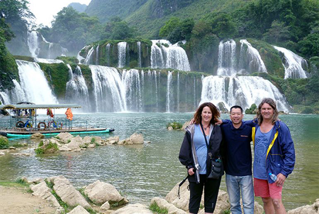 Ban Gioc waterfall and Cao Bang 3 Days Tour