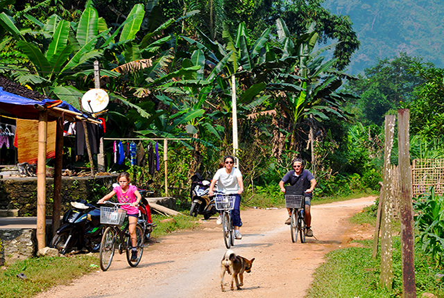 Bac Son valley to Ba Be Lake cycling tour