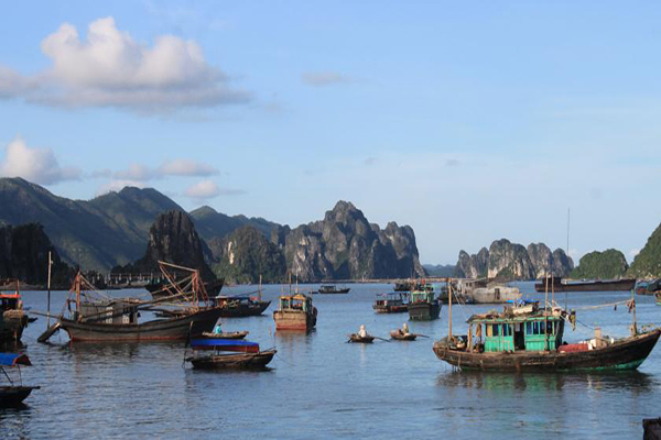 Minh Chau beach the most 7 charming beaches of Ha Long