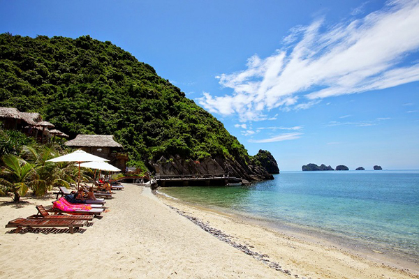 Ba Trai Dao beach the most 7 charming beaches of Ha Long